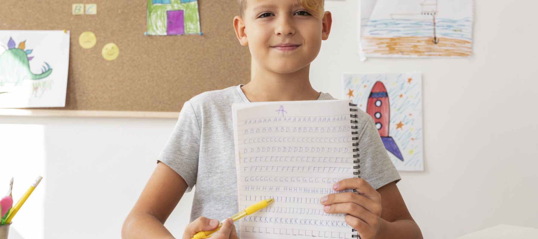 Aider son enfant dysorthographique au quotidien : les gestes qui changent tout